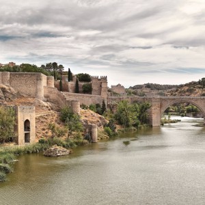 Panorámica_de_El_Puente_de_San_Martín_Toledo